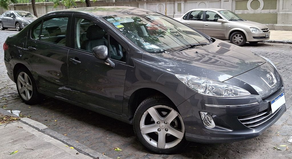 Peugeot 408 — внешний вид